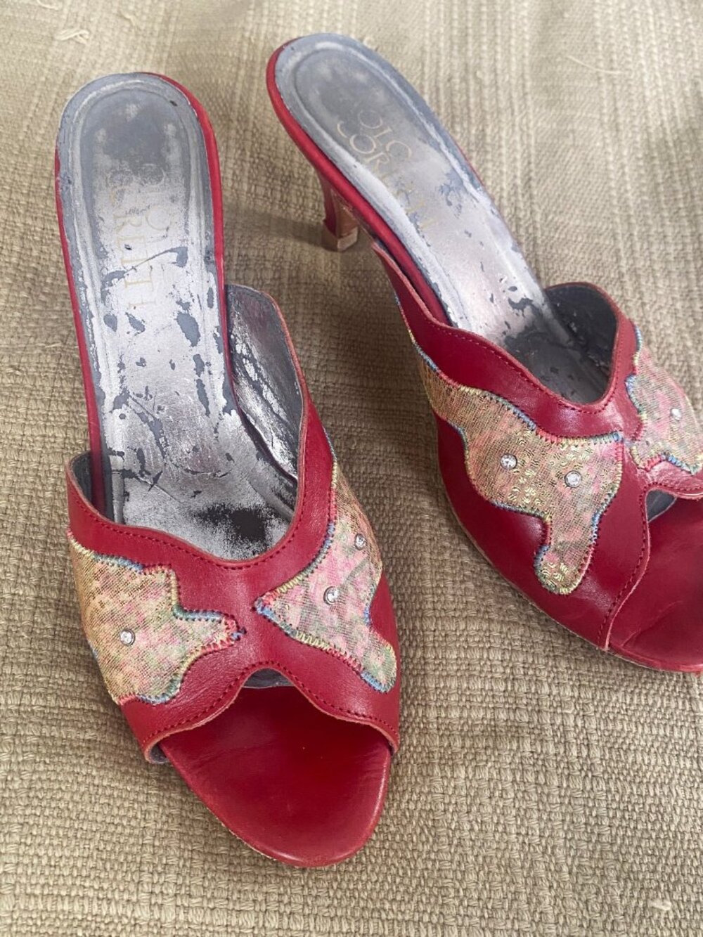 Red Embellished Women's Mules - Fashion Heel - Picture 4 of 8